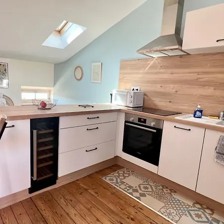 Magnifique Avec Vue Sur Le Vieux-port Et Terrasse Privee Sans Vis-a-vis La Rochelle (Charente-Maritime)