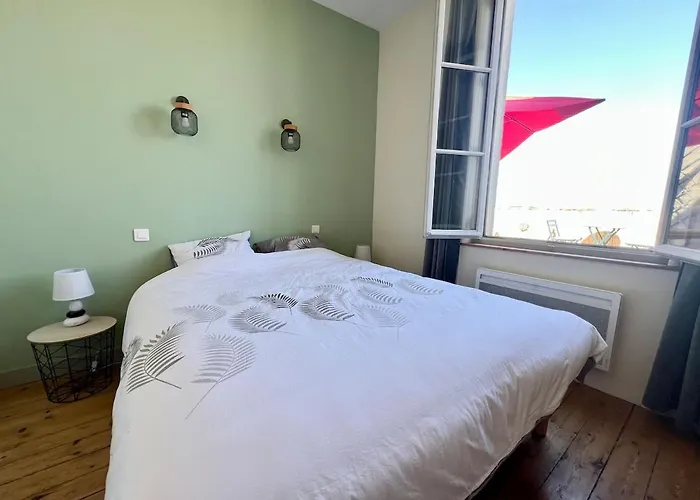 Magnifique Avec Vue Sur Le Vieux-port Et Terrasse Privee Sans Vis-a-vis Apartamento *